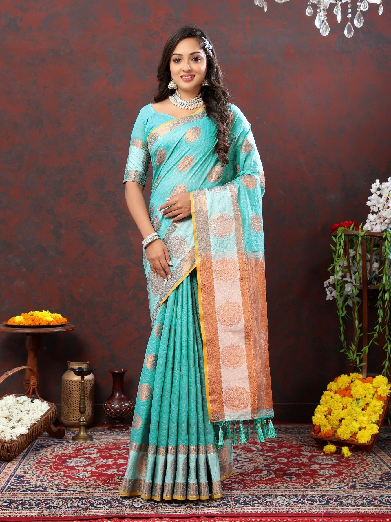 Mesmeric Firozi Cotton Silk Saree With Blooming Blouse Piece