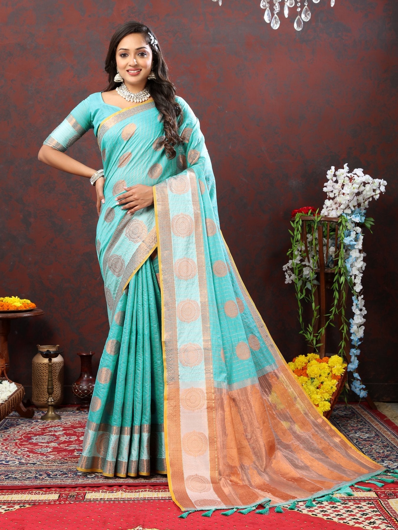 Mesmeric Firozi Cotton Silk Saree With Blooming Blouse Piece