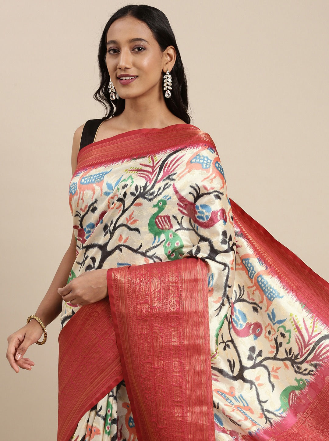 Deserving Beige Kalamkari Printed Saree With Gorgeous Blouse Piece