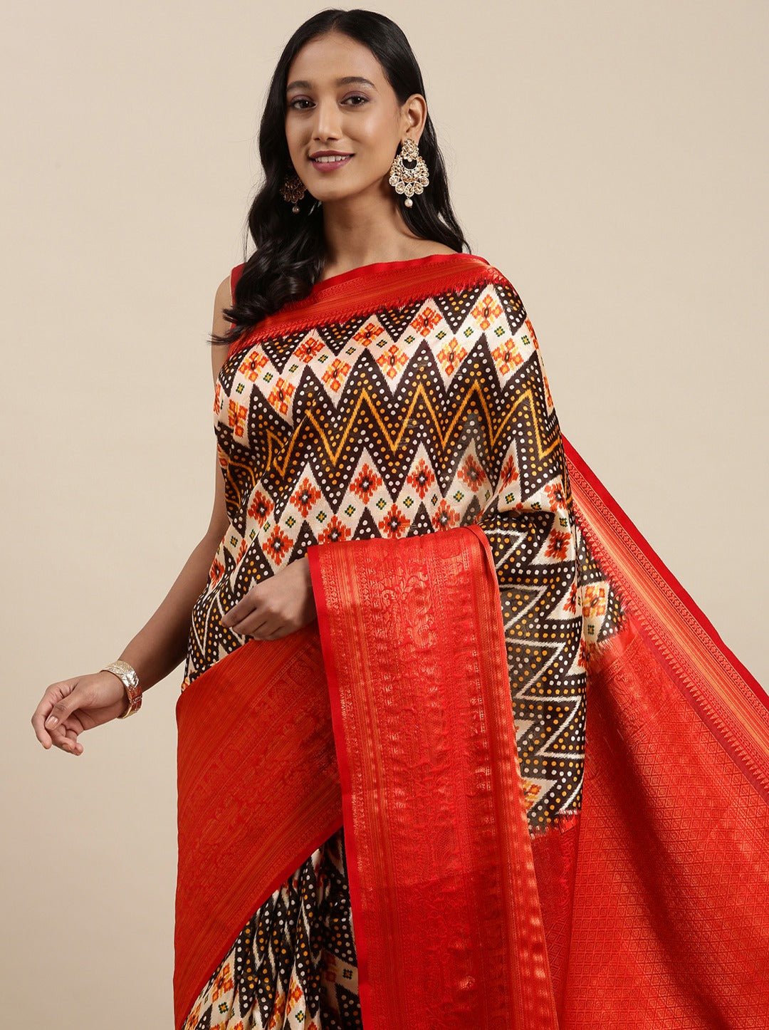 Charming Brown Kalamkari Printed Saree With Sizzling Blouse Piece