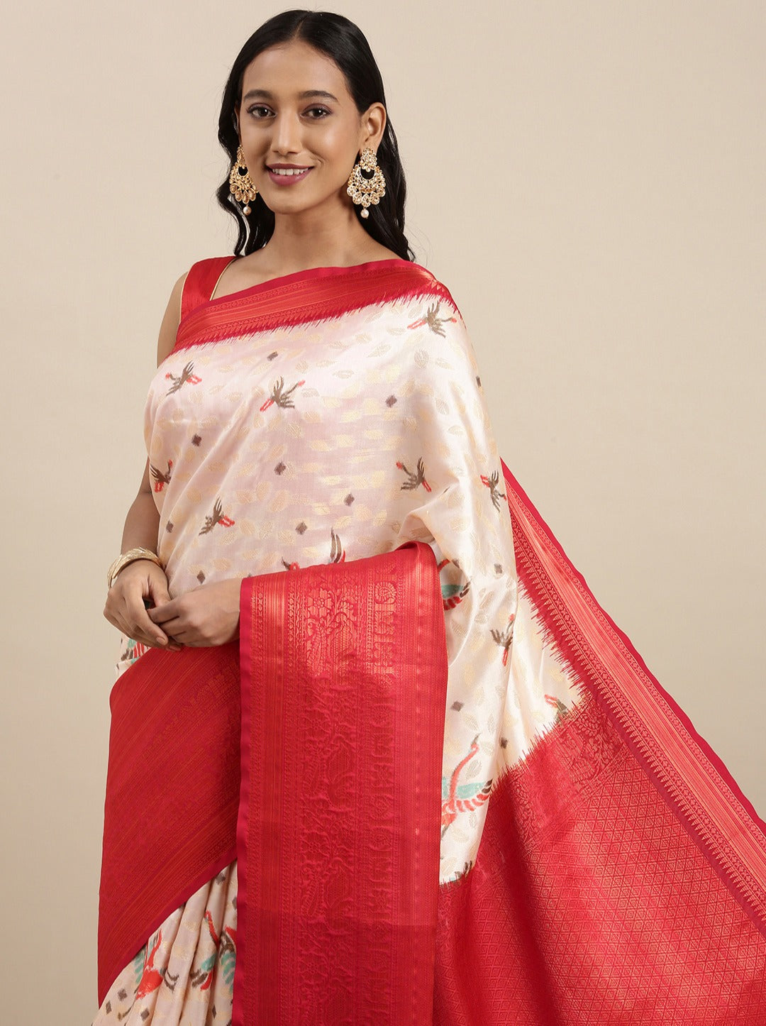 Lovely Off White Kalamkari Printed Saree With Charming Blouse Piece