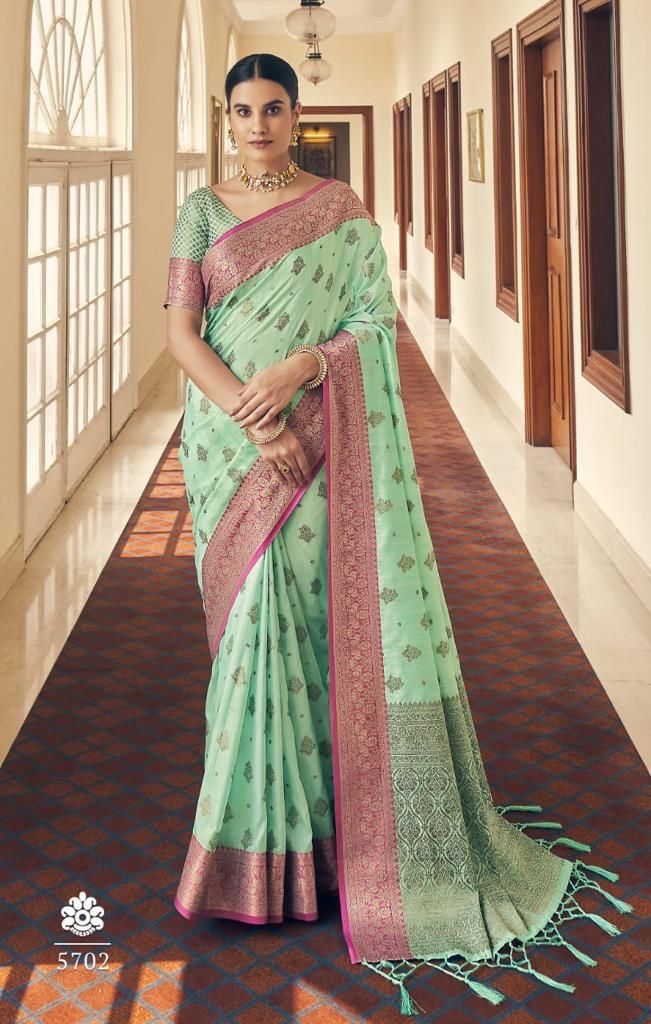 Piquant Sky Banarasi Silk Saree With Supernal Blouse Piece