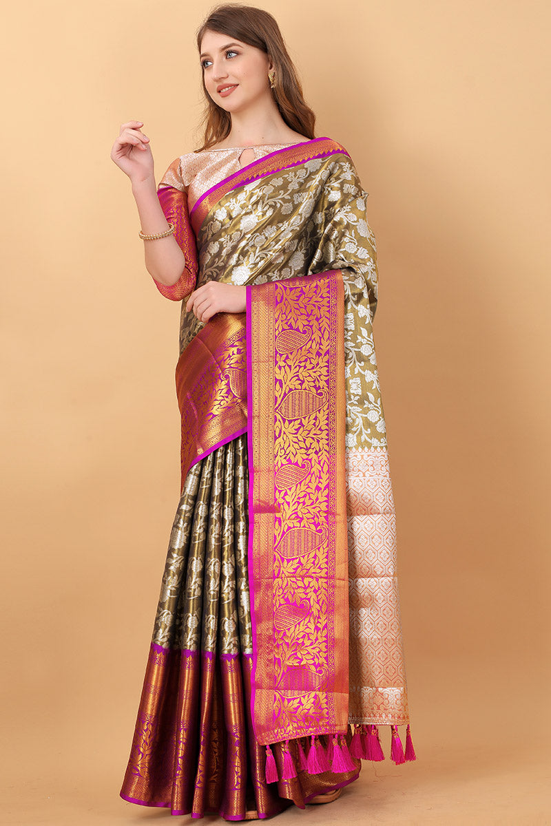 Appealing Black Kanjivaram Silk Saree With Invaluable Blouse Piece