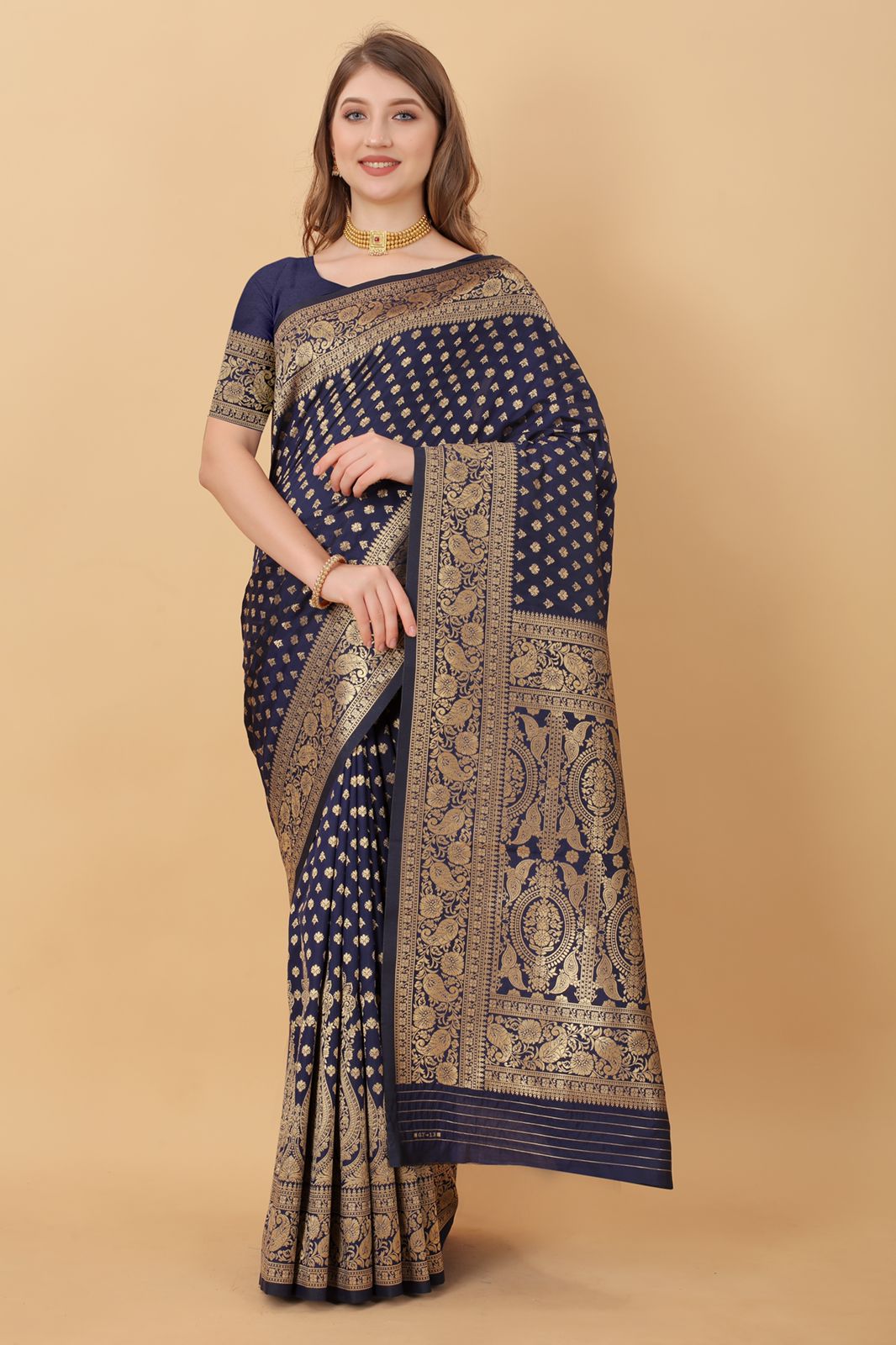 Diaphanous Navy Blue Banarasi Silk Saree With Panoply Blouse Piece