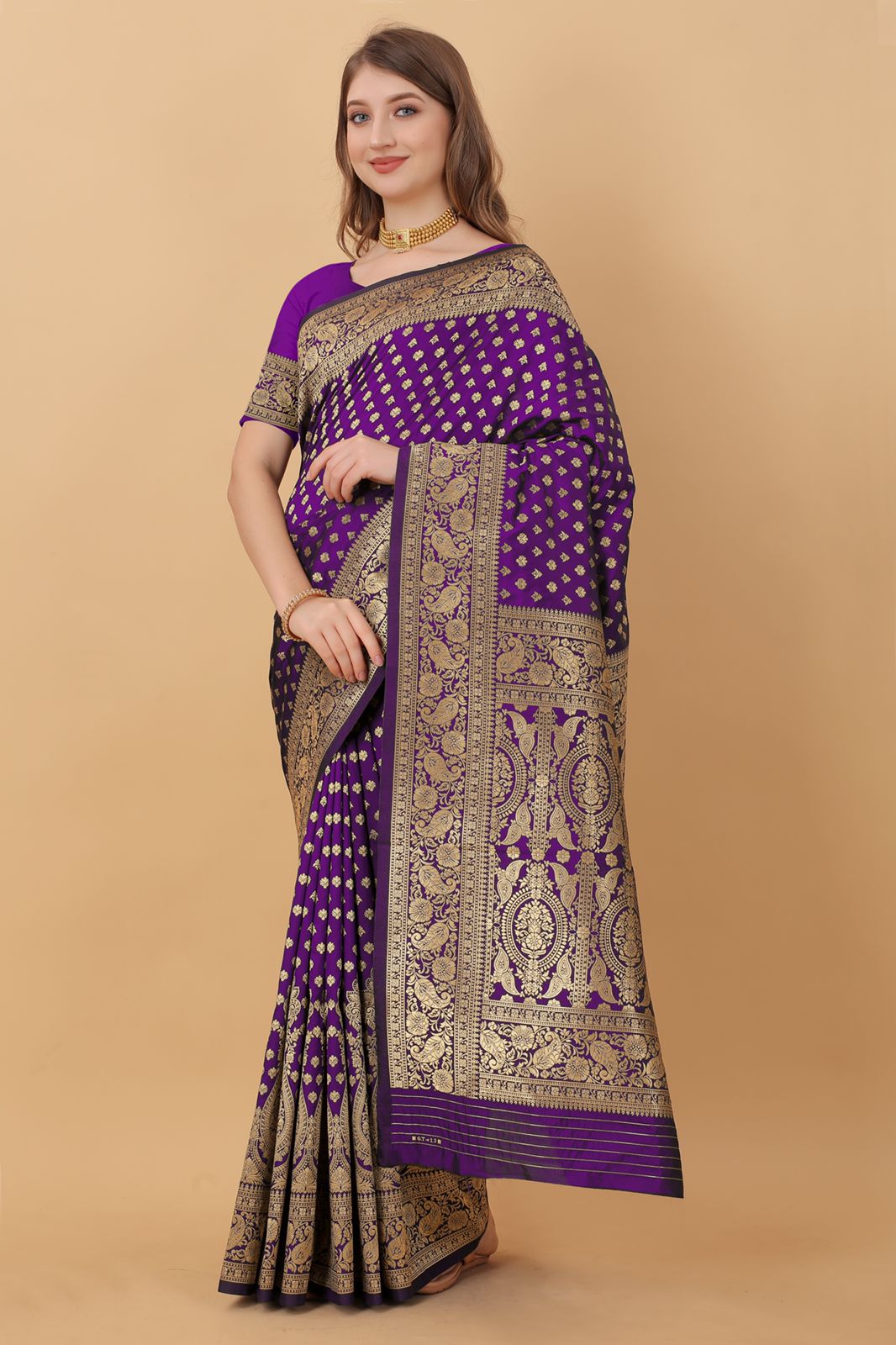 Radiant Purple Banarasi Silk Saree With Resplendent Blouse Piece