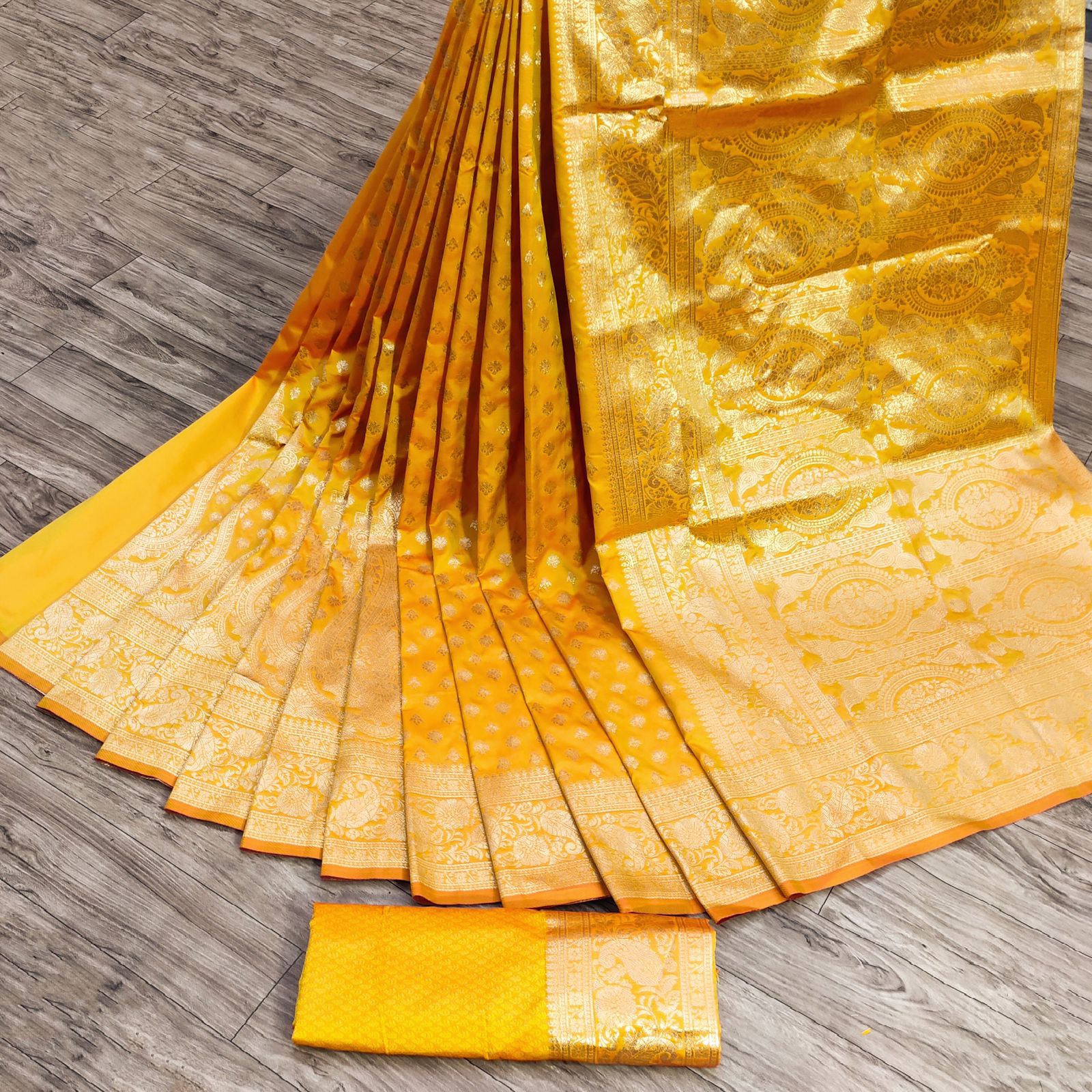 Desultory Stunning Yellow Banarasi Silk Saree With Palimpsest Blouse Piece