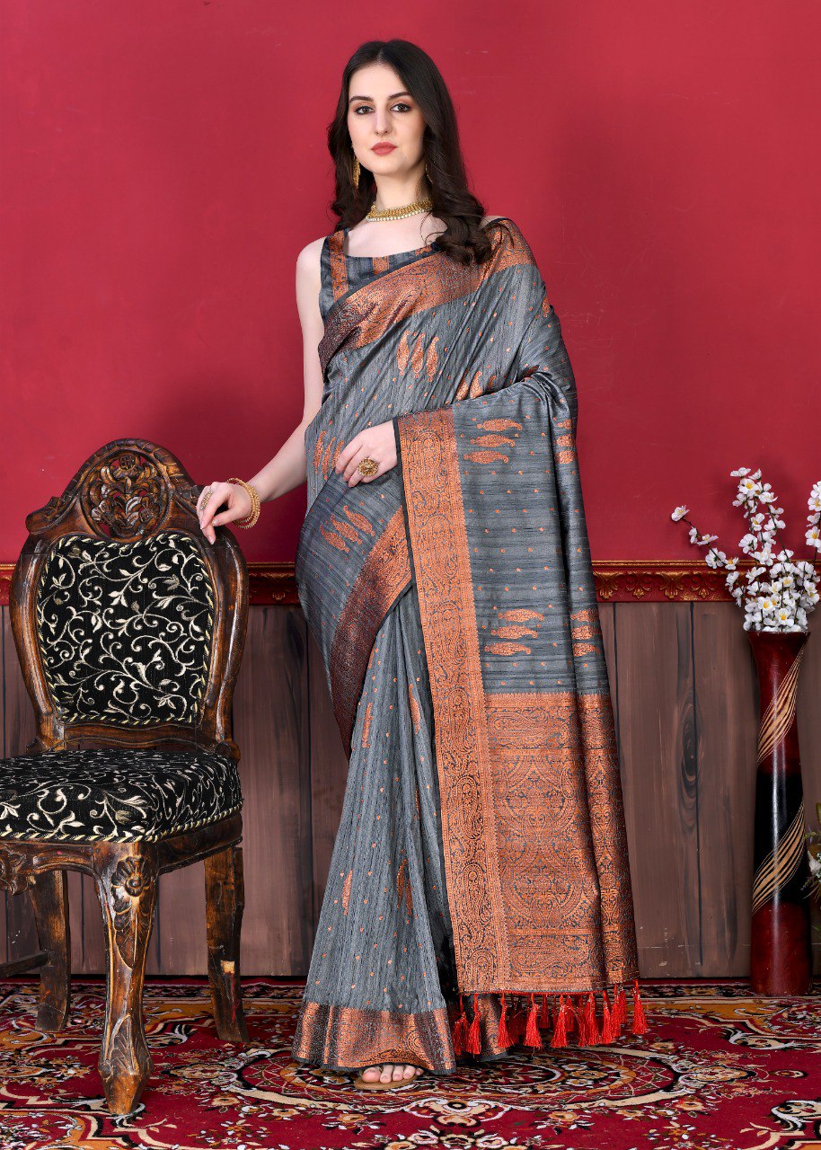 Enticing Grey Soft Banarasi Silk Saree With Evanescent Blouse Piece