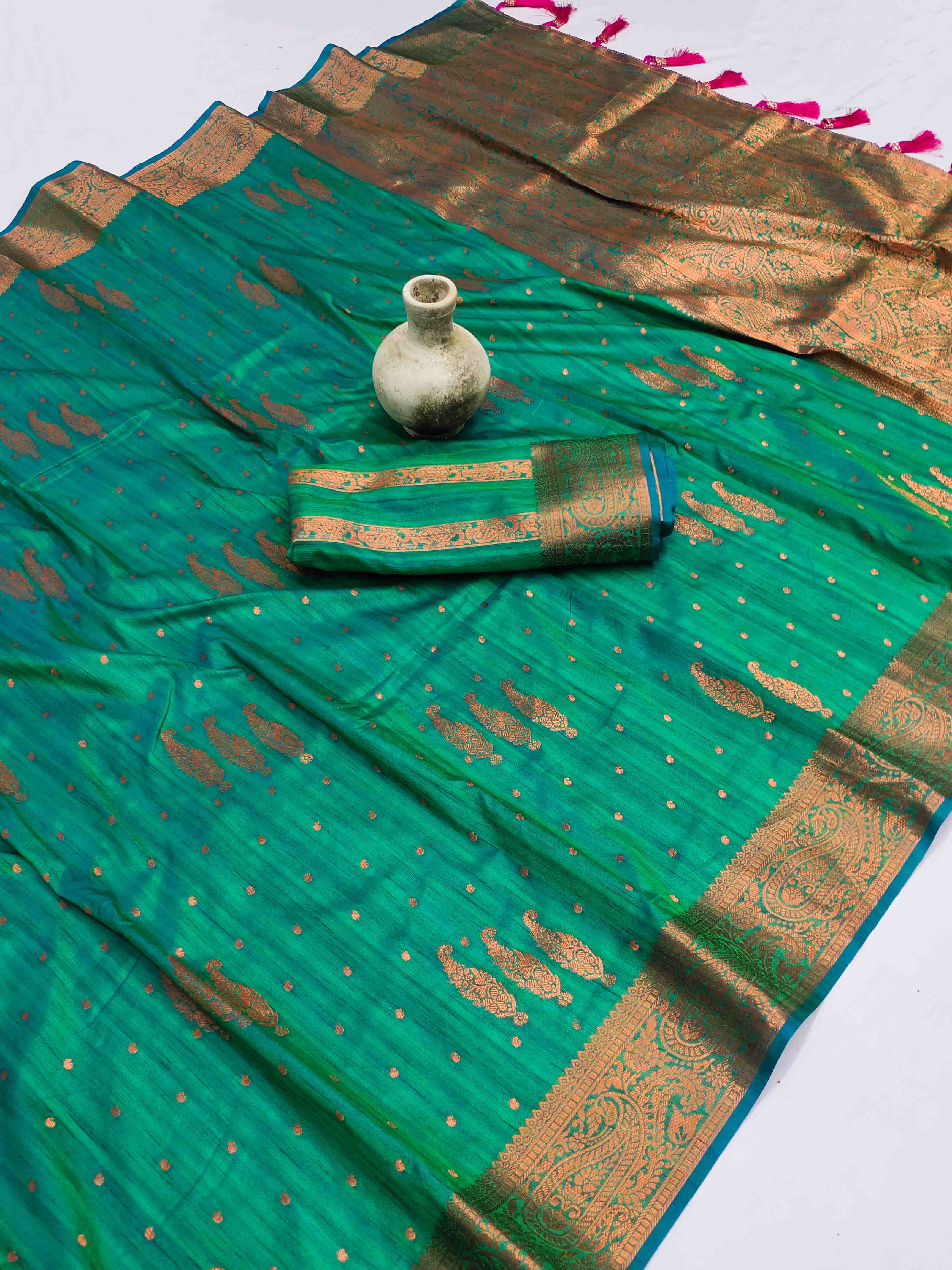 Divine Rama Soft Banarasi Silk Saree With Ephemeral Blouse Piece