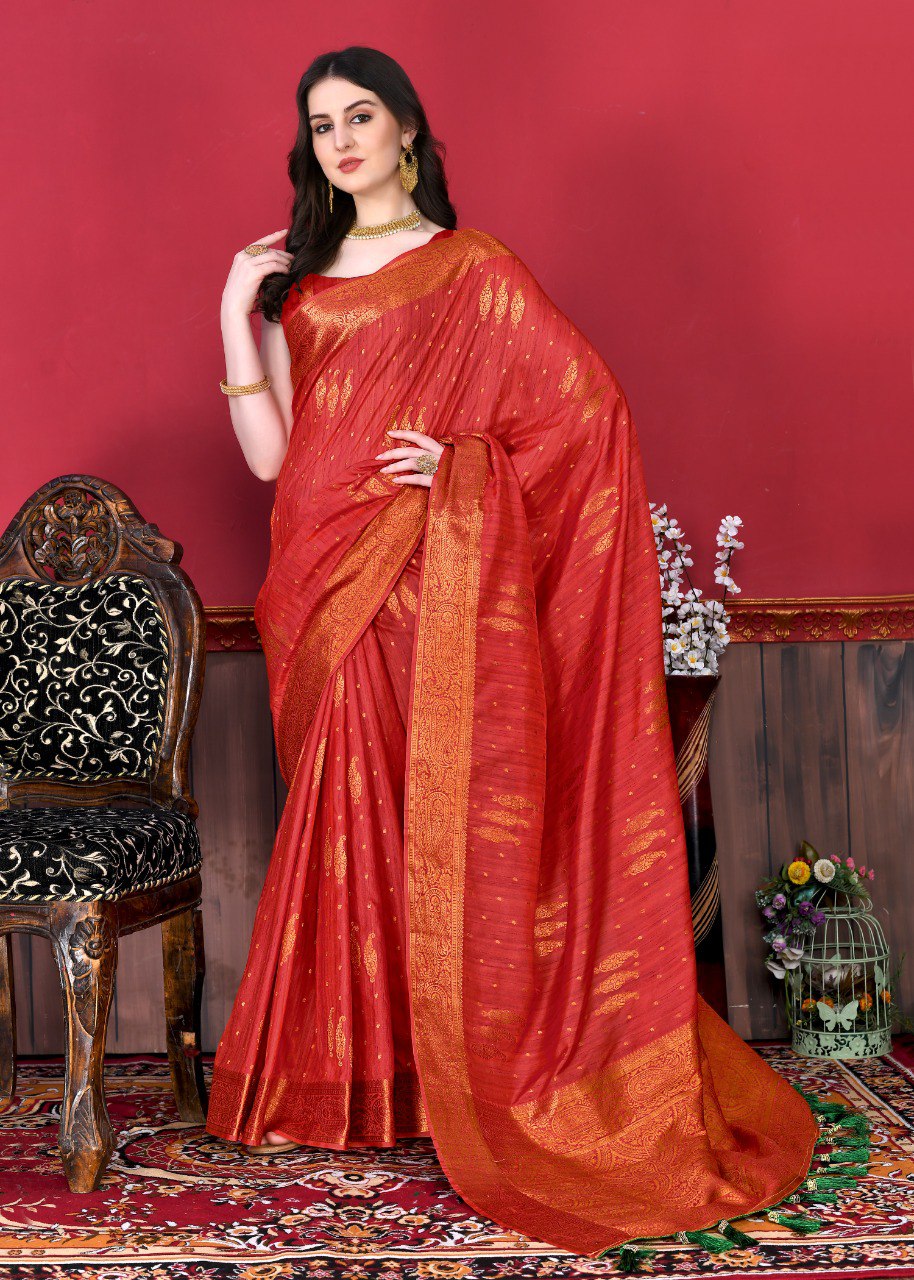 Comely Red Soft Banarasi Silk Saree With Embrocation Blouse Piece