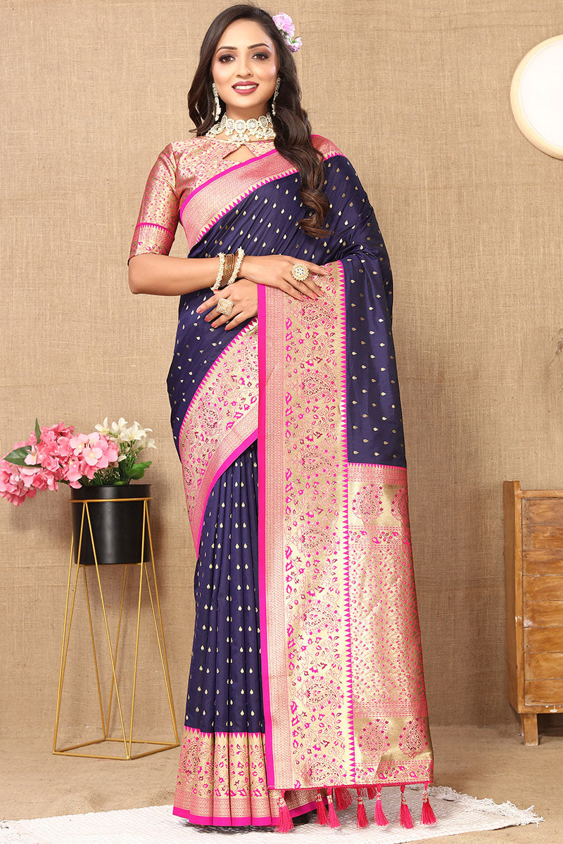 Delectable Navy Blue Soft Banarasi Silk Saree With Outstanding Blouse Piece