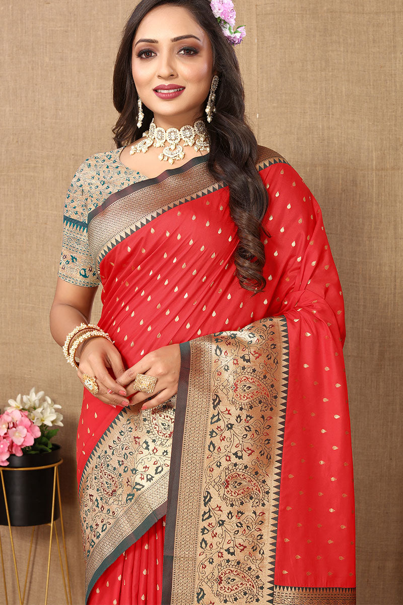 Phenomenal Red Soft Banarasi Silk Saree With Arresting Blouse Piece