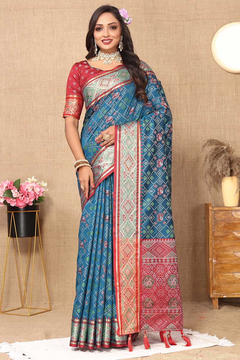 Attractive Blue Soft Banarasi Silk Saree With Beautiful Blouse Piece