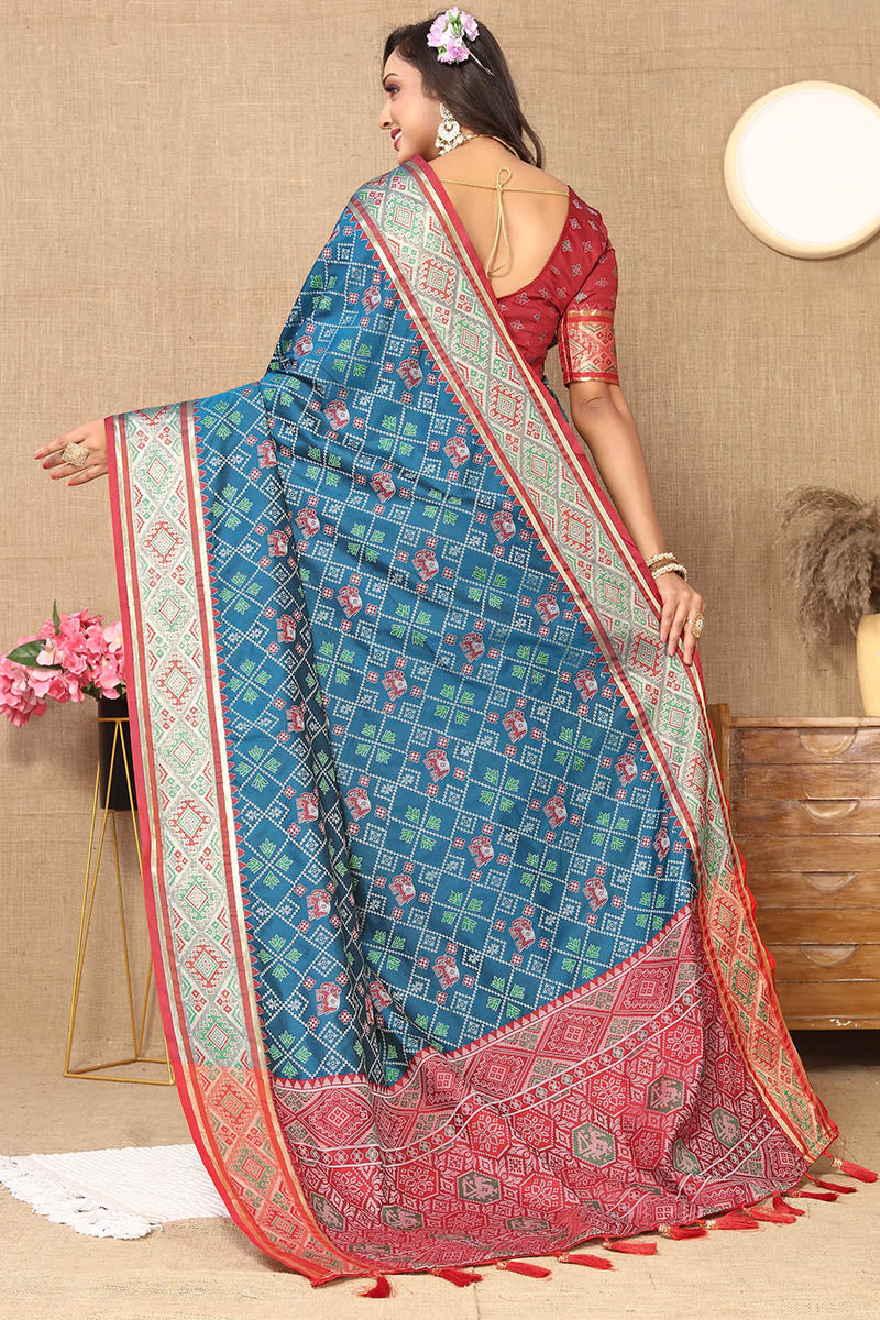 Attractive Blue Soft Banarasi Silk Saree With Beautiful Blouse Piece