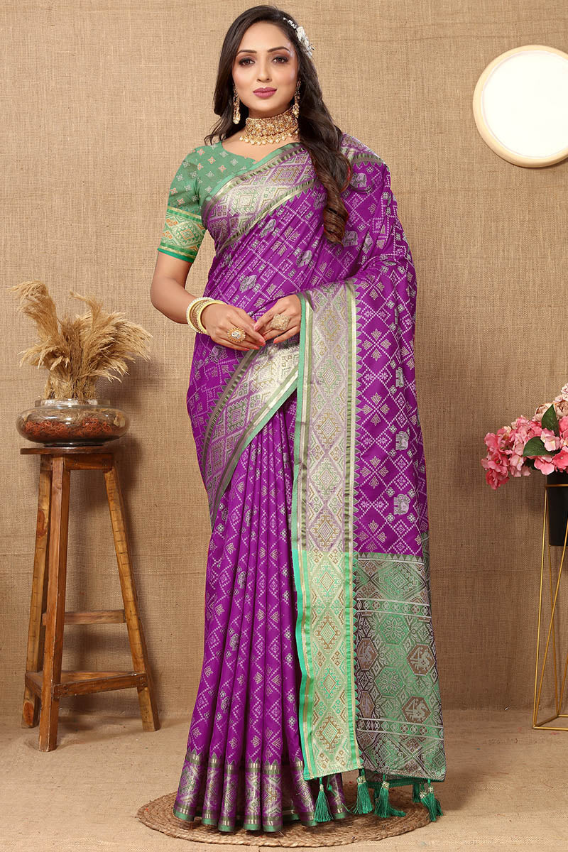 Gleaming Purple Soft Banarasi Silk Saree With Glowing Blouse Piece