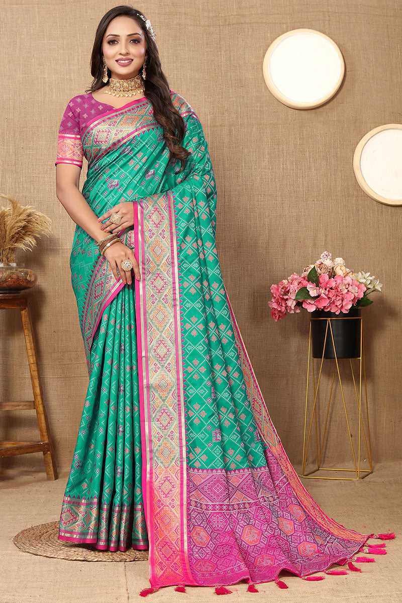 Scintilla Sea Green Soft Banarasi Silk Saree With Mesmerising Blouse Piece