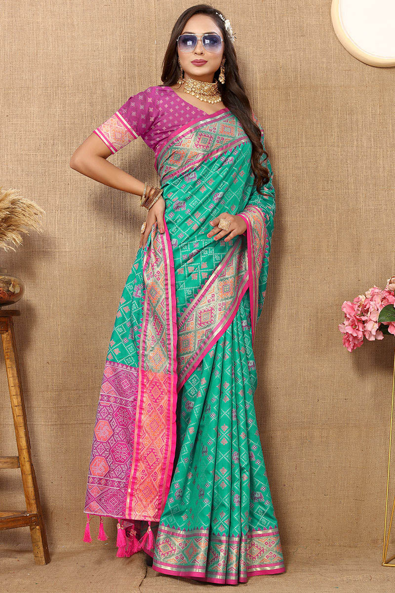 Scintilla Sea Green Soft Banarasi Silk Saree With Mesmerising Blouse Piece