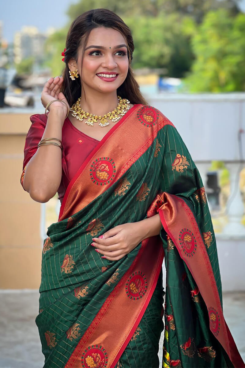 Ebullience Dark Green Paithani Silk Saree With Propinquity Blouse Piece