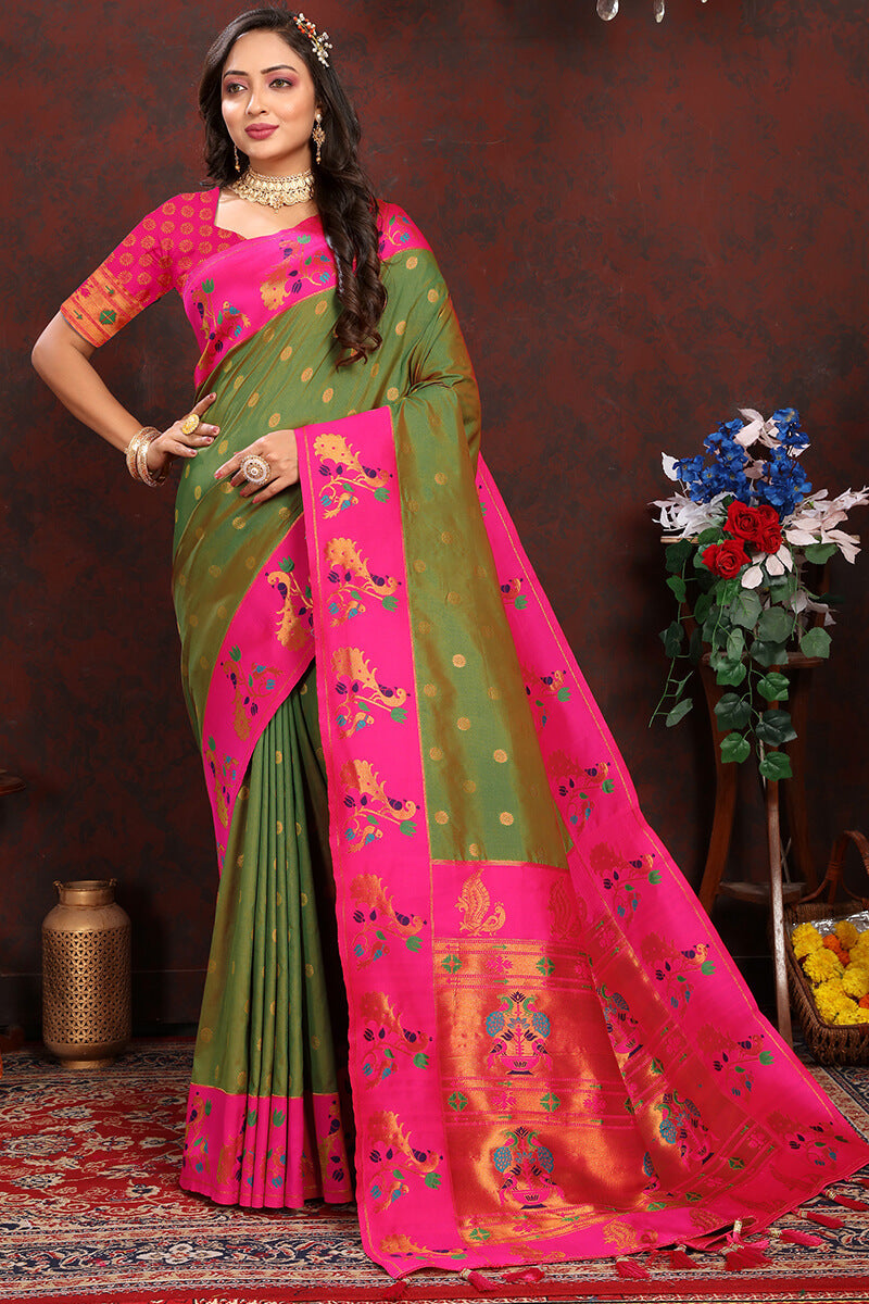 Entrancing Green Paithani Silk Saree With Majesty Blouse Piece