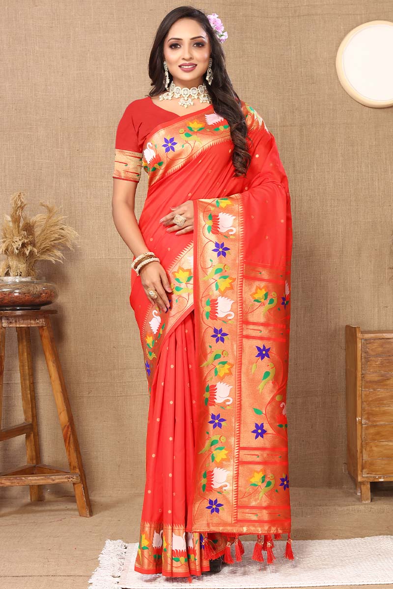 Exceptional Red Paithani Silk Saree With Surpassing Blouse Piece