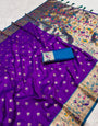 Effervescent Purple Paithani Silk Saree With Eloquence Blouse Piece