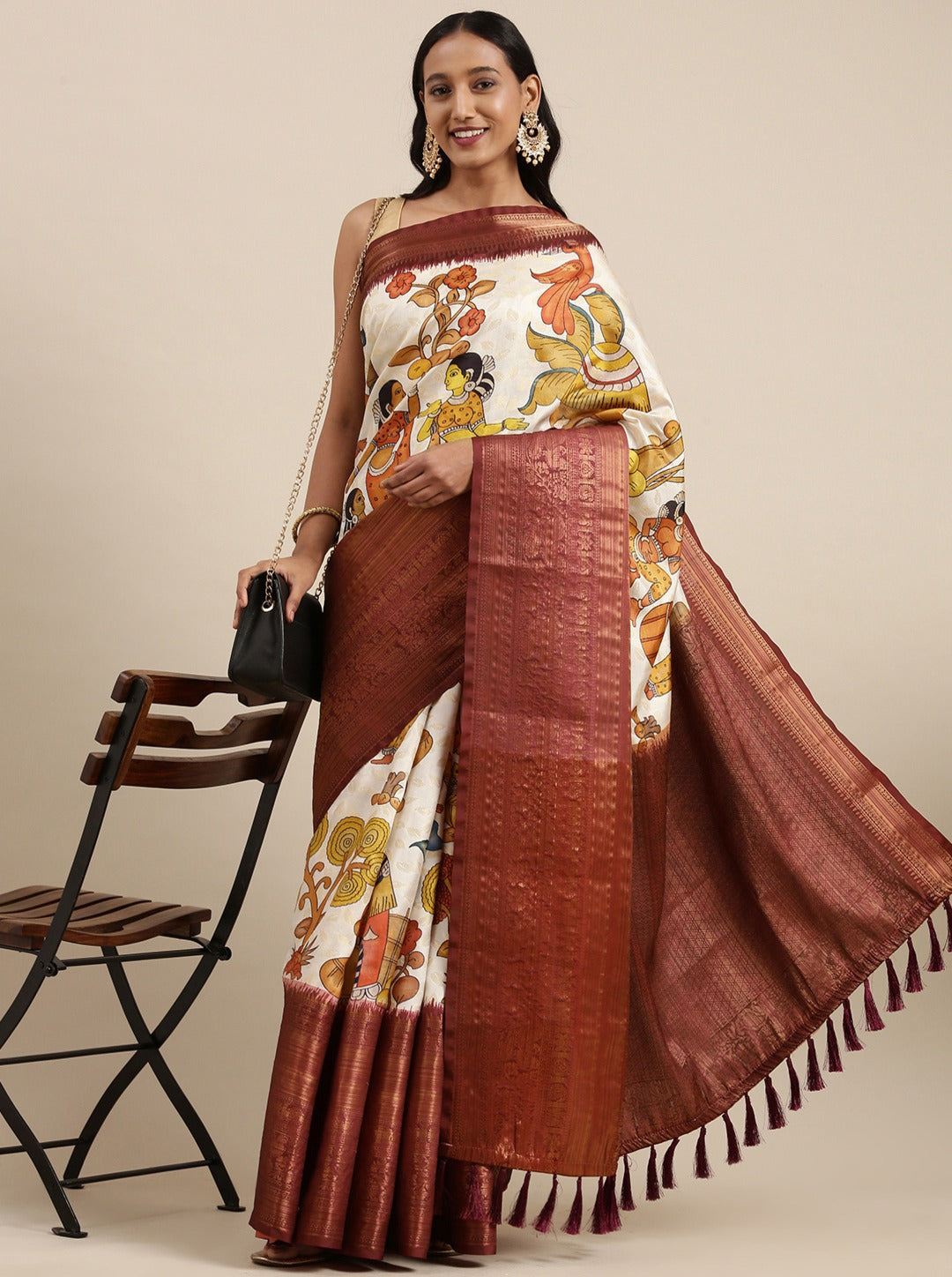 Impressive Beige Kalamkari Printed Saree With Adorning Blouse Piece