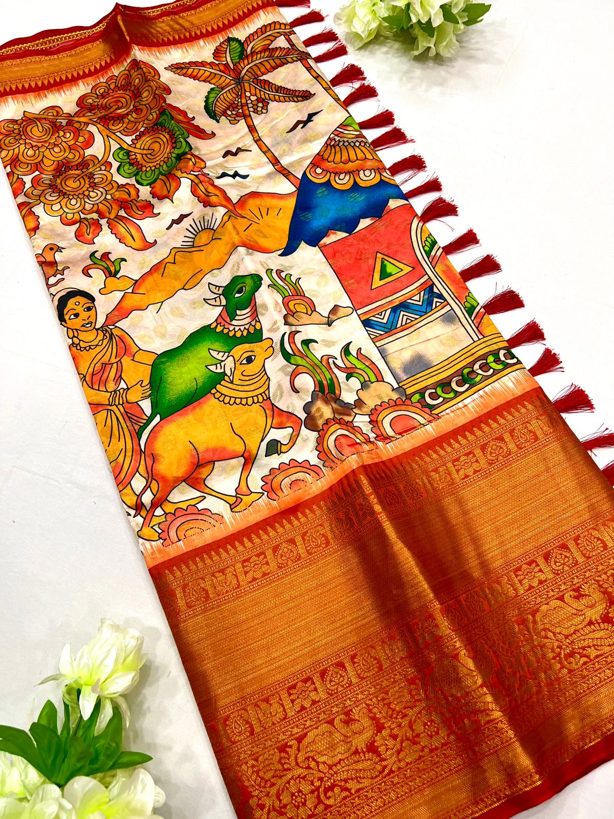 Demanding Beige Kalamkari Printed Saree With Skinny Blouse Piece