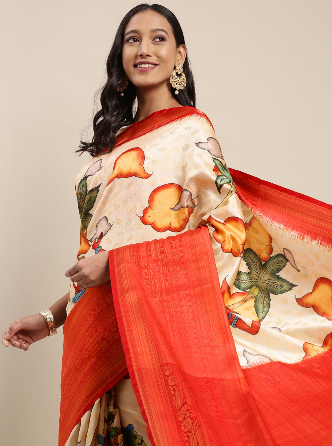 Glowing Beige Kalamkari Printed Saree With Alluring Blouse Piece