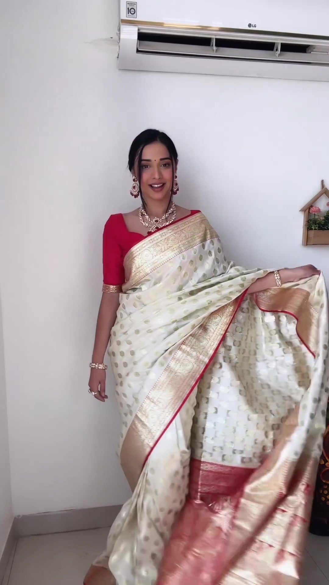 Dulcet 1-Minute Ready To Wear Beige Soft Silk Saree