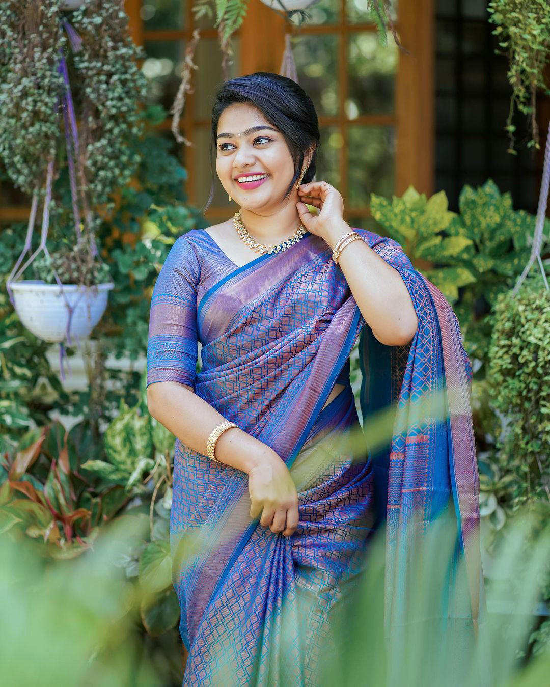 Desuetude Blue Soft Silk Saree With Dissemble Blouse Piece