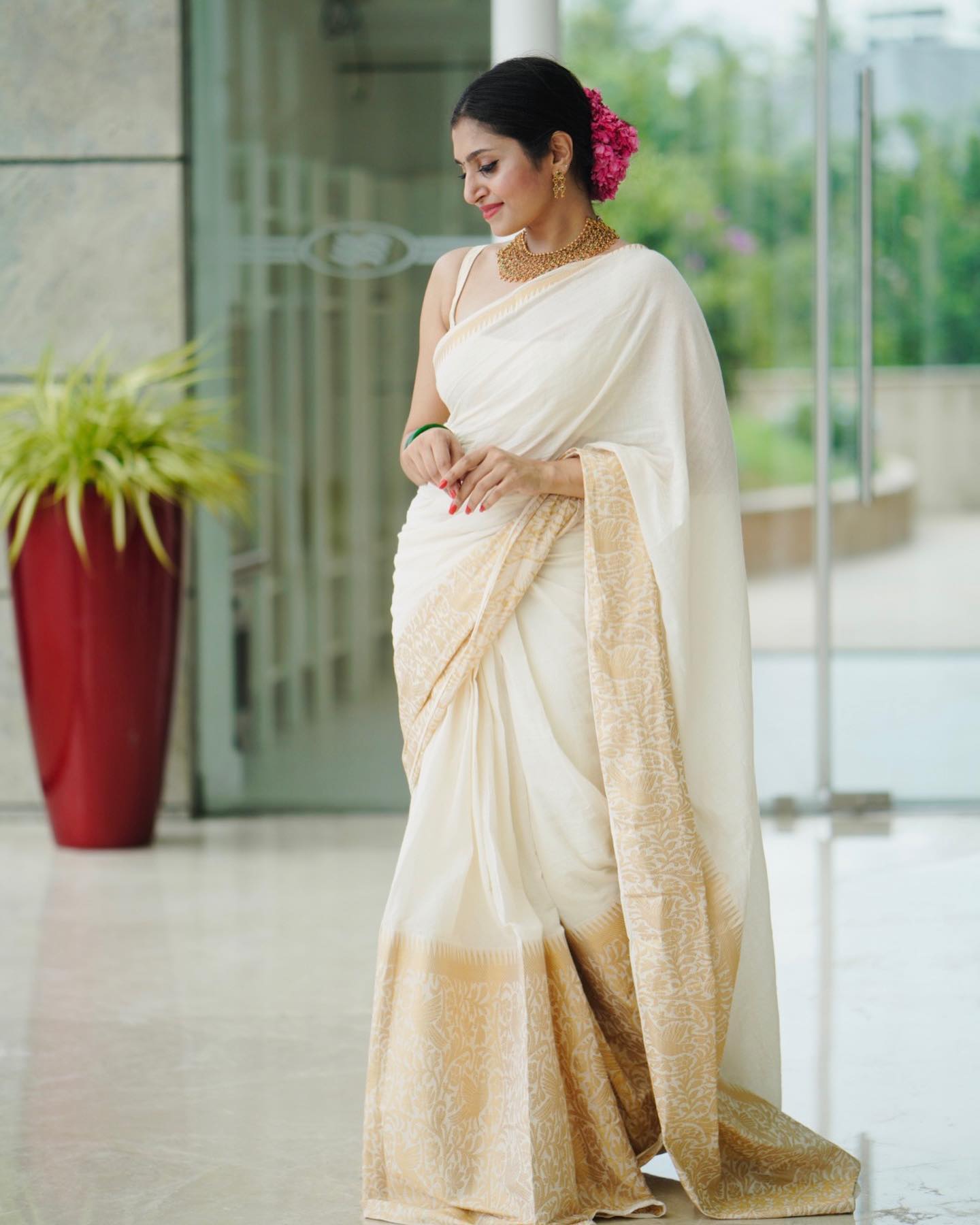 Panoply White Soft Silk Saree With Quintessential Blouse Piece