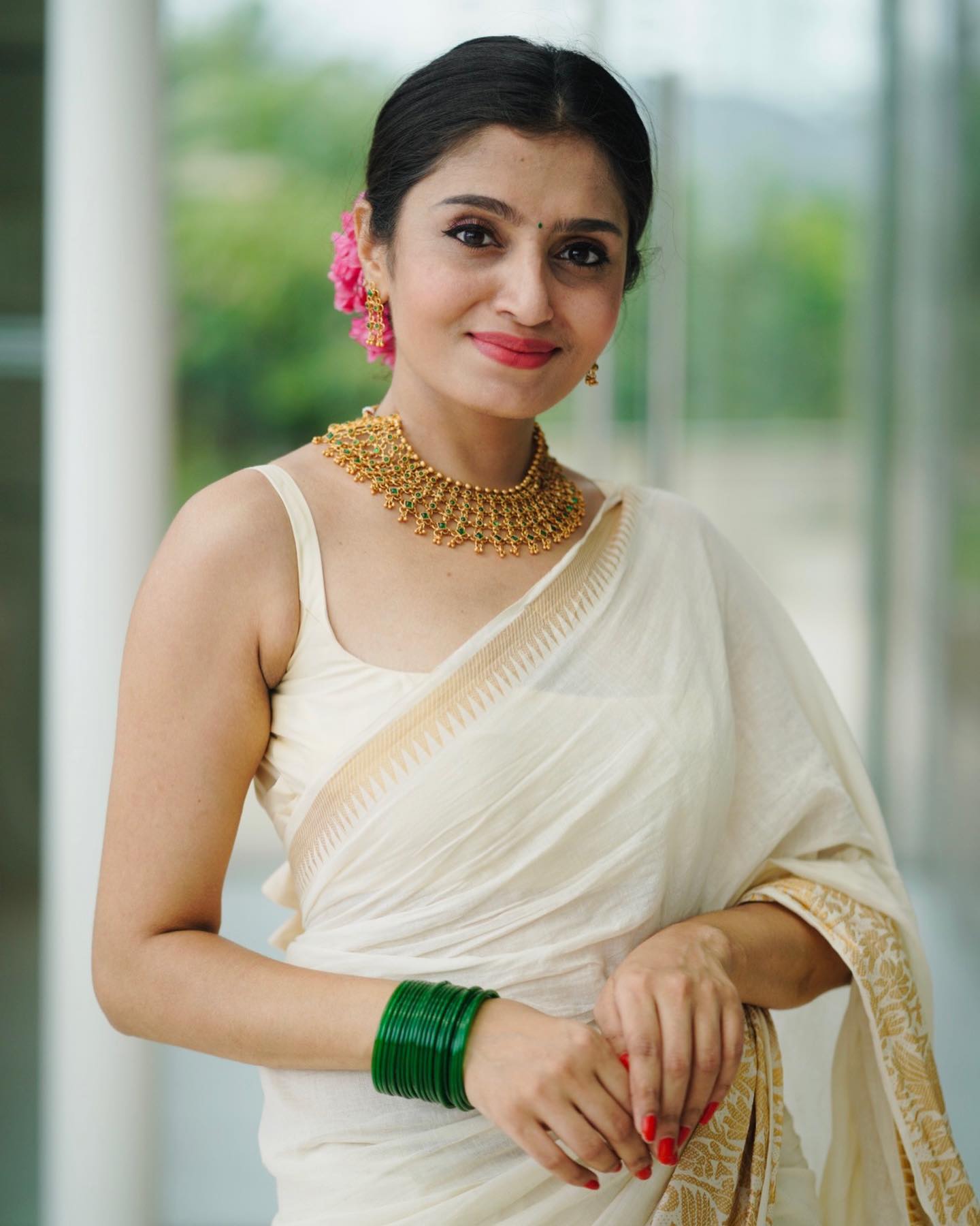 Panoply White Soft Silk Saree With Quintessential Blouse Piece