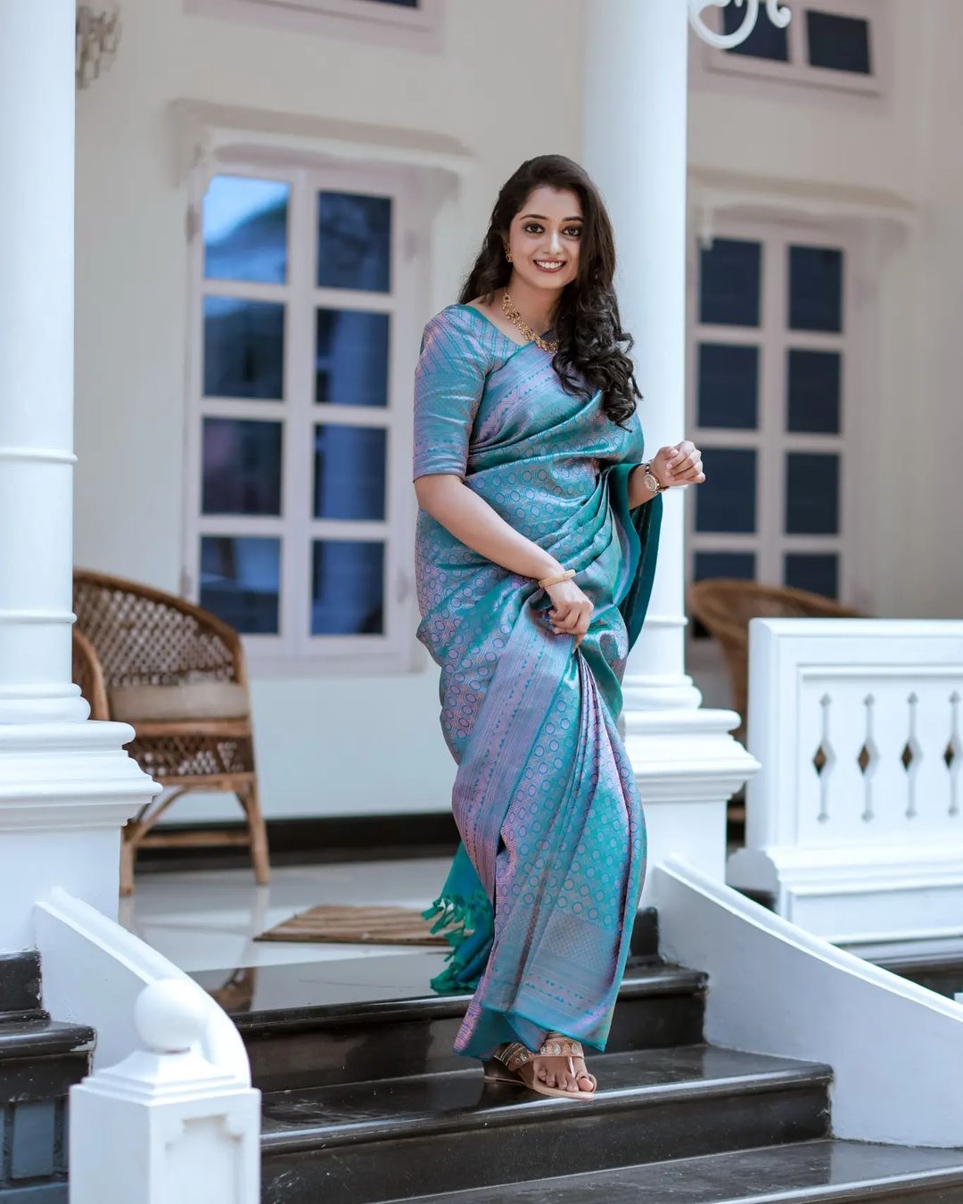 Serendipity Firozi Soft Silk Saree With Susurrous Blouse Piece