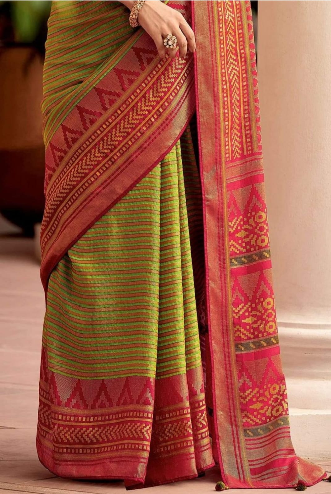 Prettiest Mehndi Soft Silk Saree With Classic Two Blouse Piece