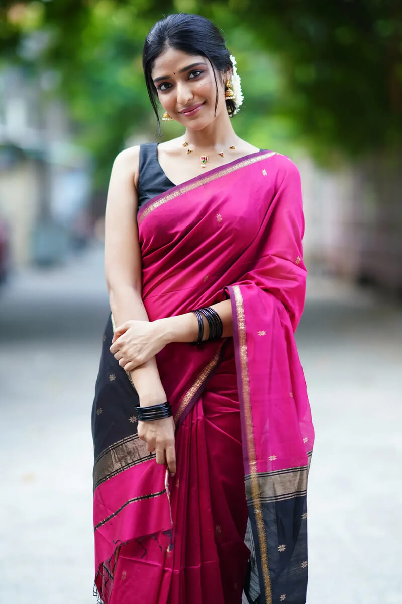 Piquant Dark Pink Cotton Silk Saree With Exuberant Blouse Piece