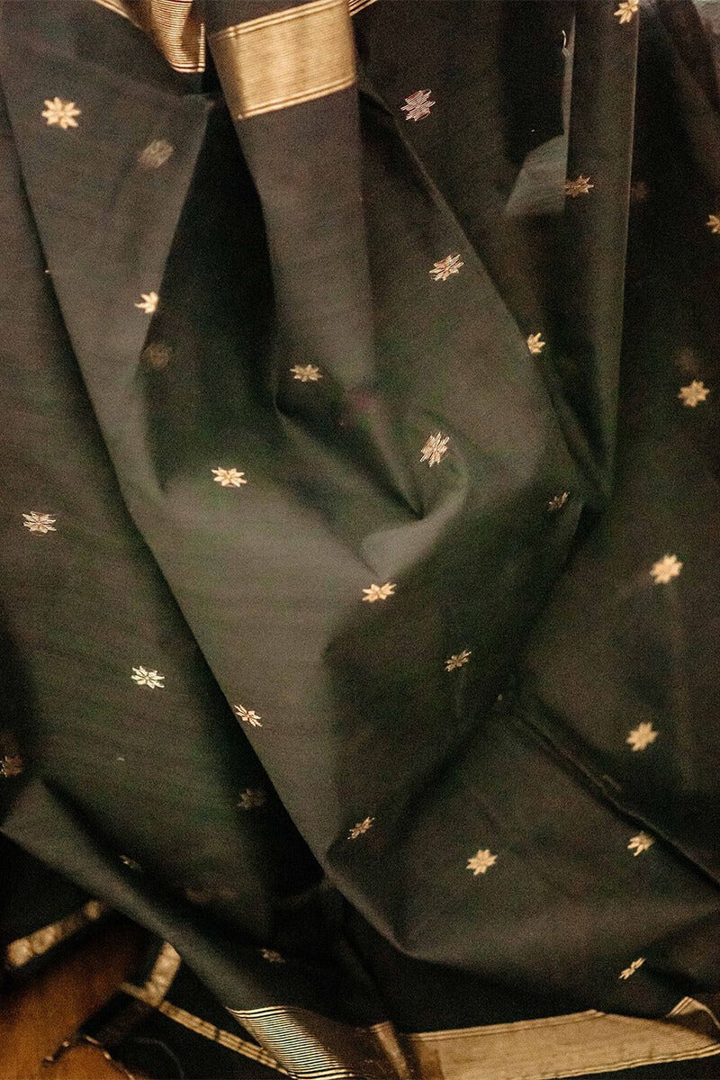 Impressive Black Cotton Silk Saree With An insanely Blouse Piece