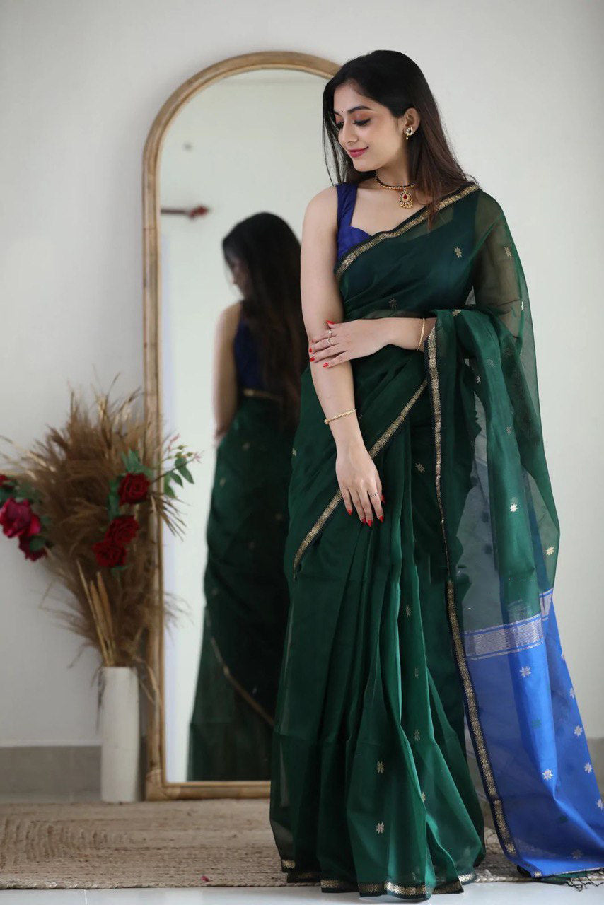 Gratifying Green Cotton Silk Saree With Invaluable Blouse Piece