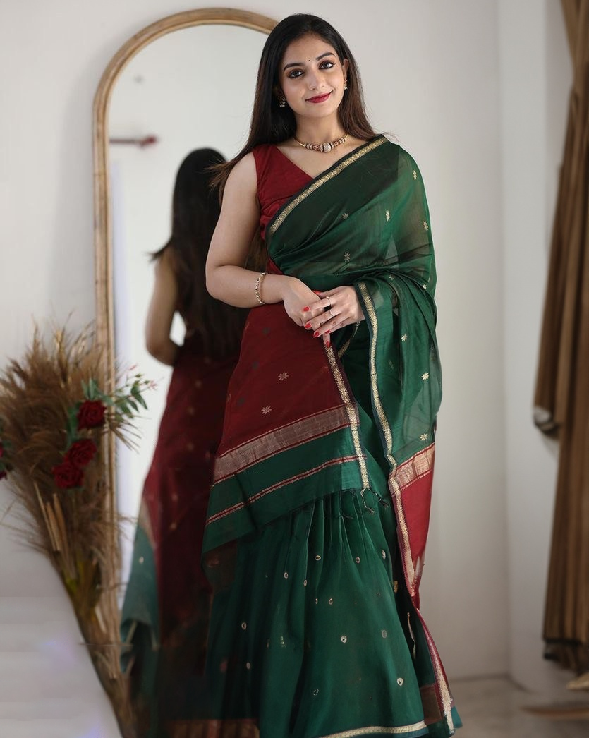 Dazzling Green Cotton Silk Saree With Outstanding Blouse Piece