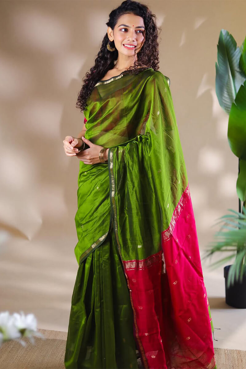 Serendipity Green Cotton Silk Saree With Confounding Blouse Piece