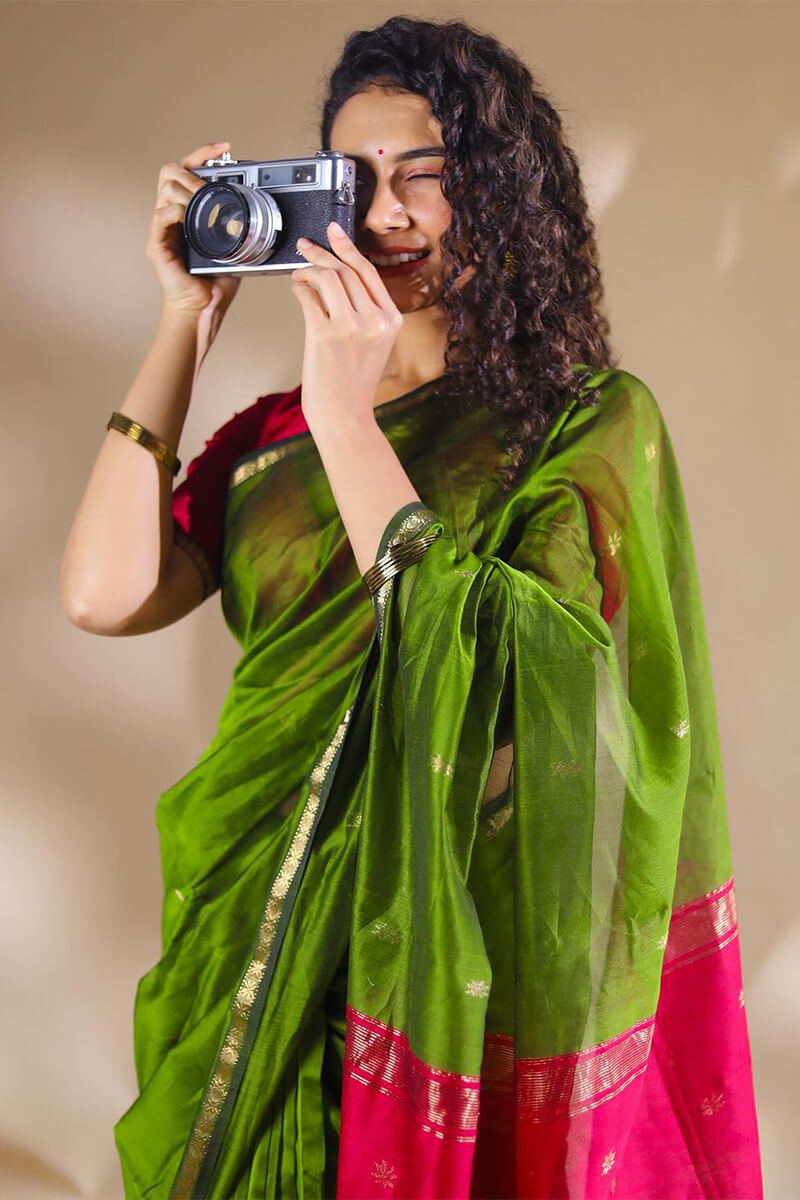 Serendipity Green Cotton Silk Saree With Confounding Blouse Piece