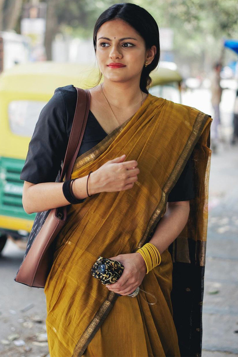 Gratifying Mustard Cotton Silk Saree With Enthralling Blouse Piece