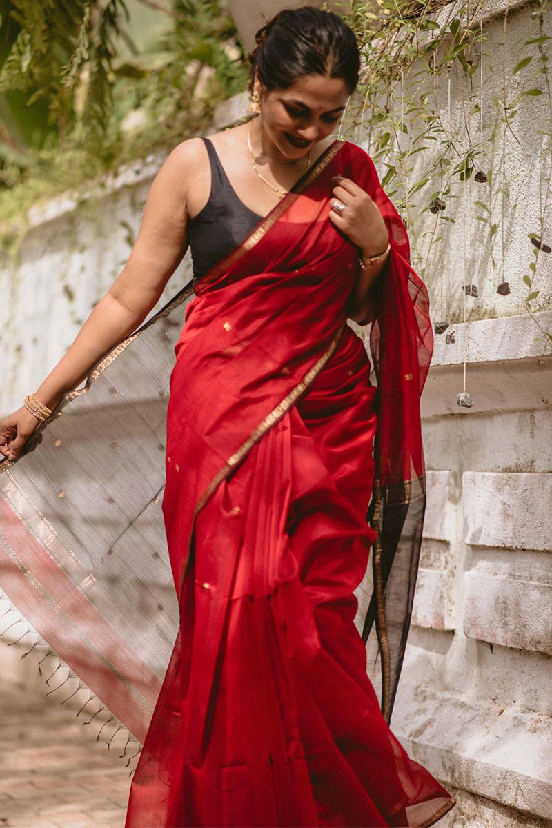 Smashing Red Cotton Silk Saree With Winsome Blouse Piece