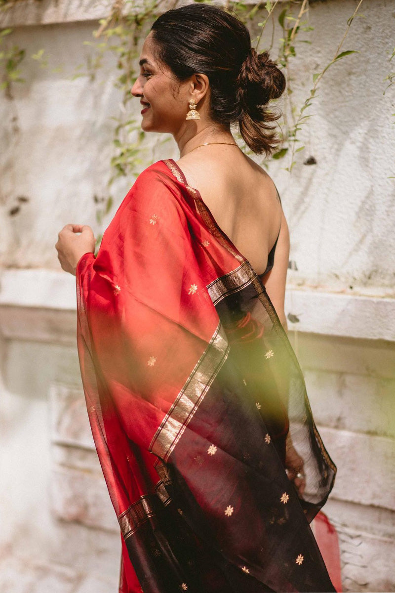 Smashing Red Cotton Silk Saree With Winsome Blouse Piece