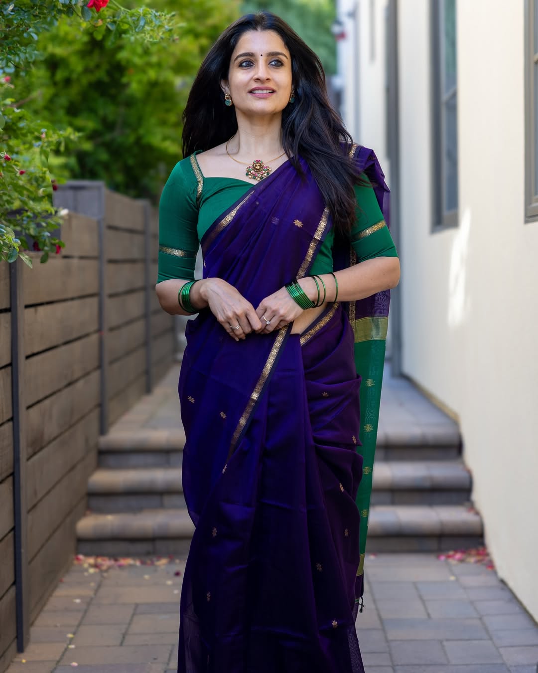 Scintillating Purple Green Cotton Silk Saree With Exuberant Blouse Piece
