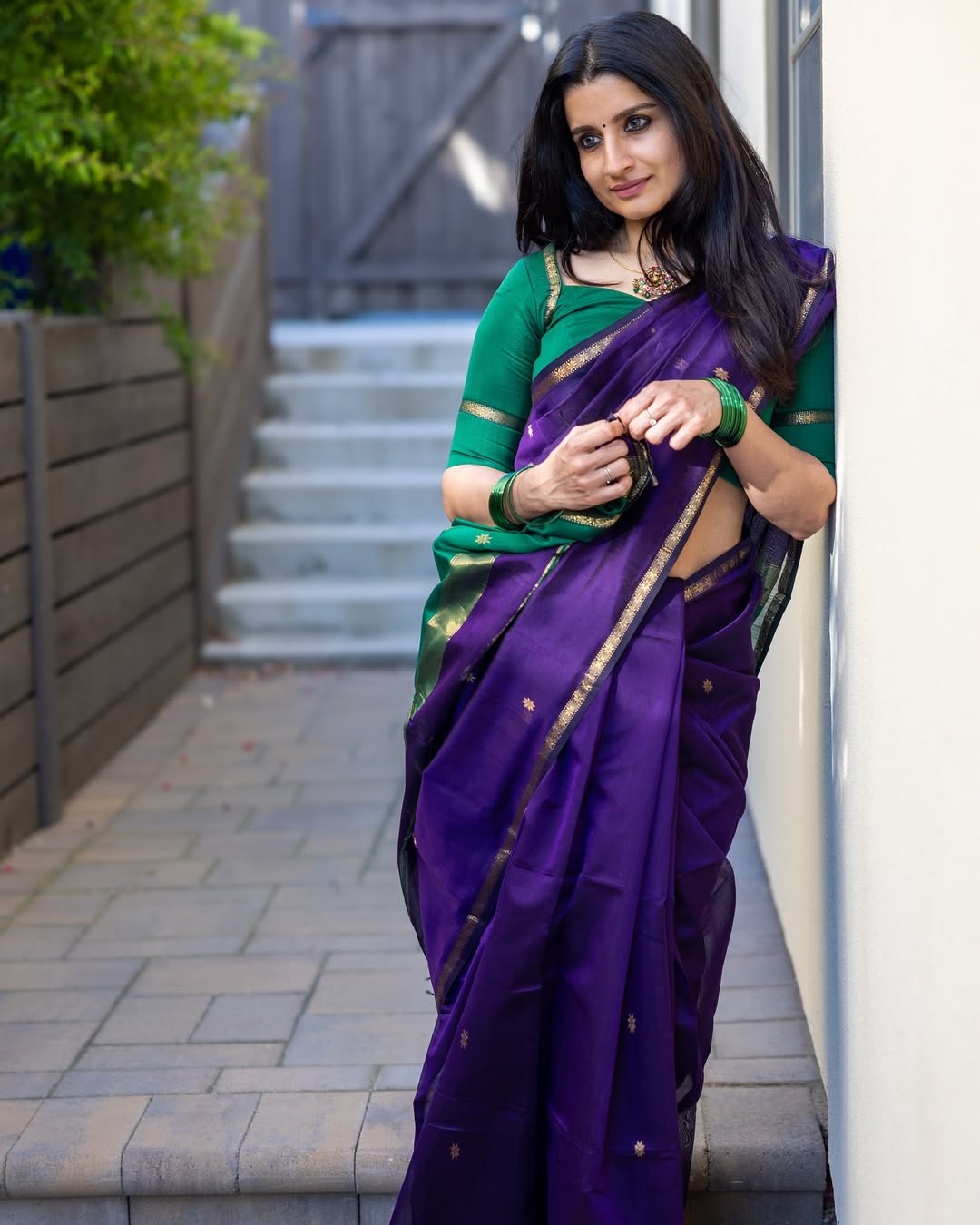Scintillating Purple Green Cotton Silk Saree With Exuberant Blouse Piece