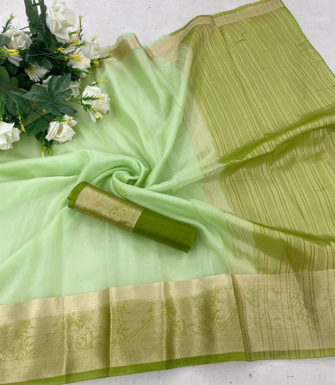 Exuberant Pista Orgenza Silk Saree With Glamorous Blouse Piece