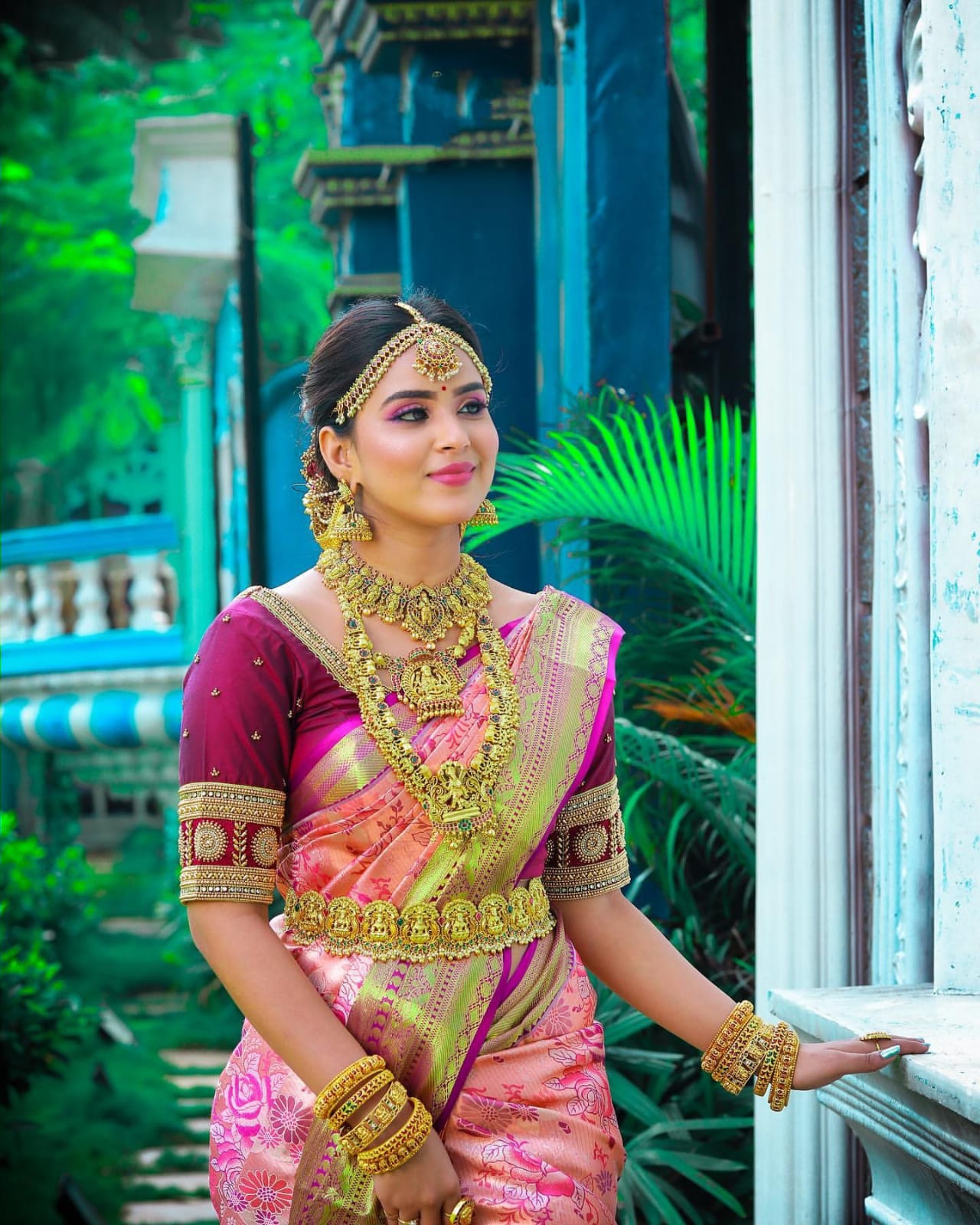 Blooming Pink Soft Banarasi Silk Saree With Dalliance Blouse Piece