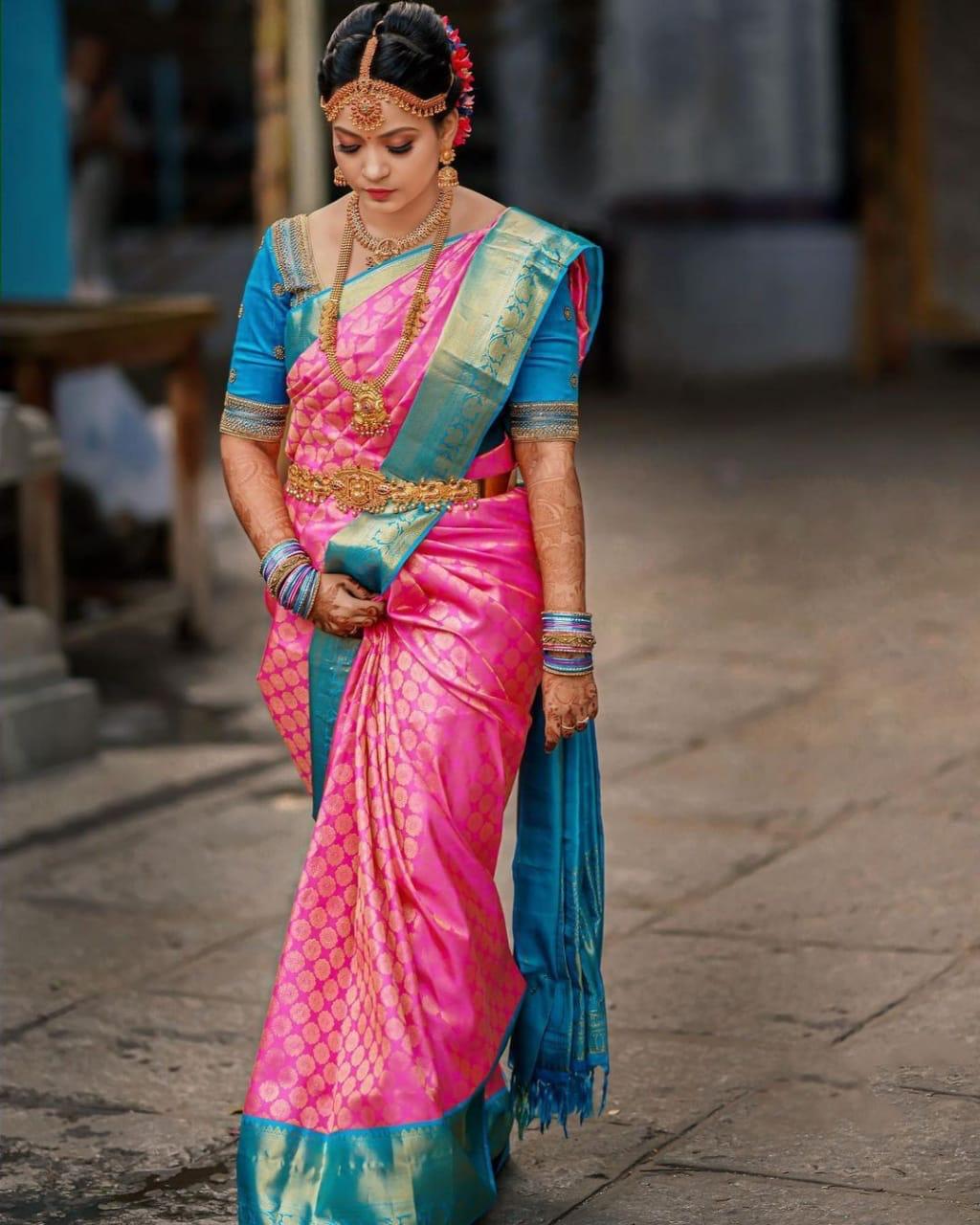 Surreptitious Dark Pink Soft Banarasi Silk Saree With Pulsating Blouse Piece