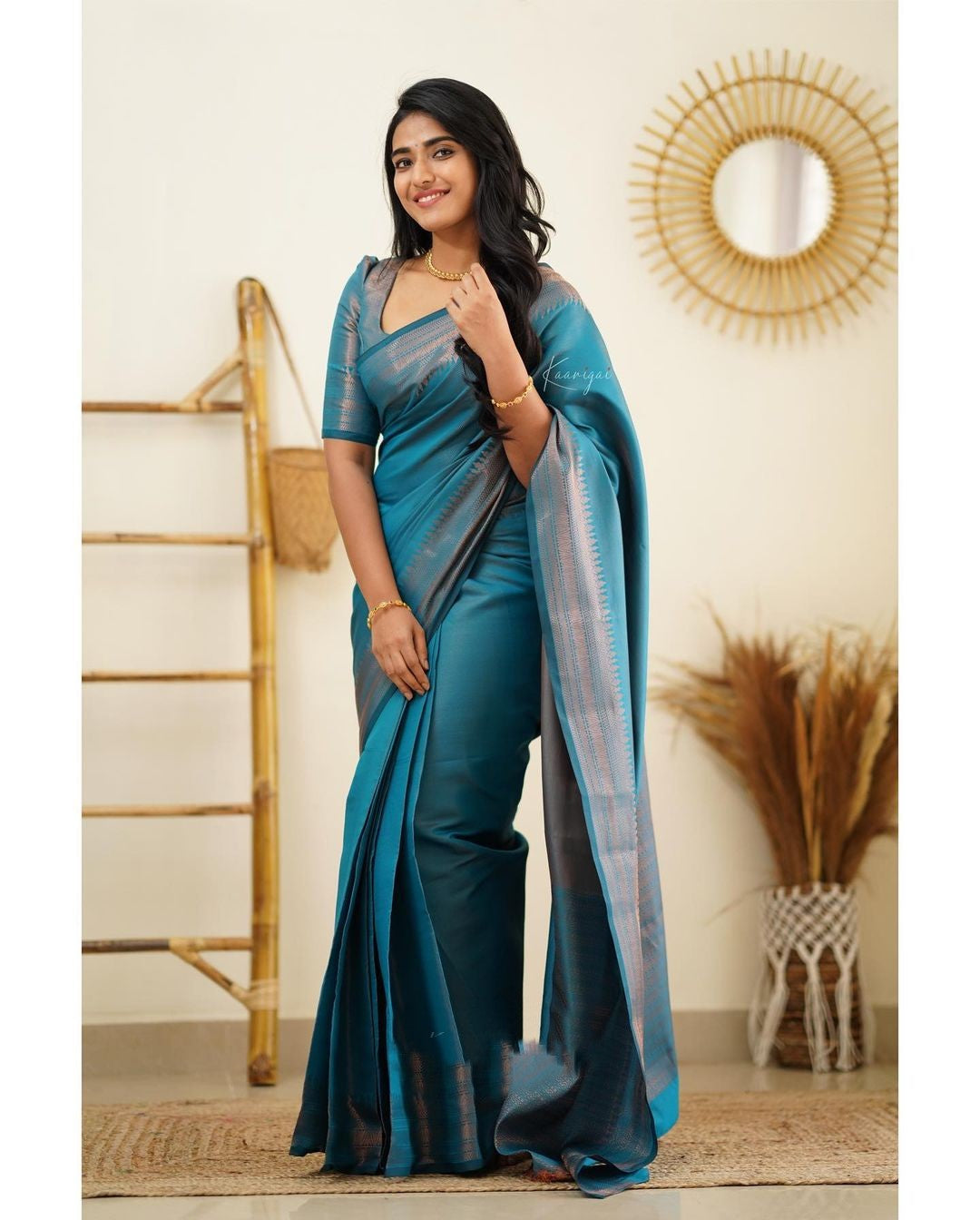 Gossamer Firozi Soft Silk Saree With Lassitude Blouse Piece