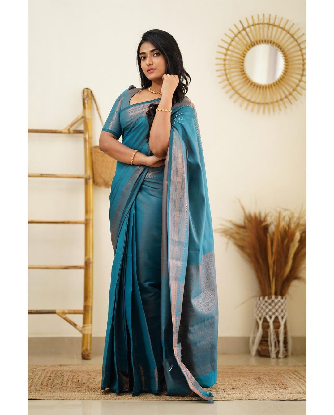 Gossamer Firozi Soft Silk Saree With Lassitude Blouse Piece