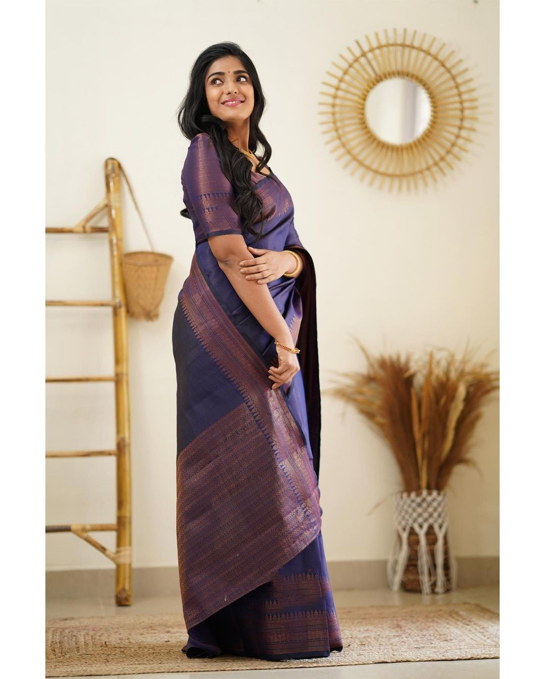 Gratifying Navy Blue Soft Silk Saree With Adoring Blouse Piece